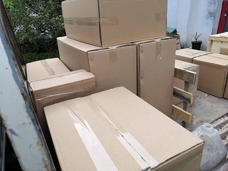 發(fā)貨現(xiàn)場(chǎng)